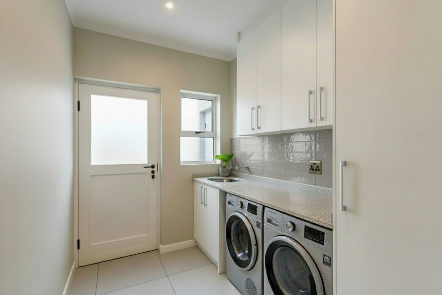 4 Bedroom Property for Sale in Summer Place Western Cape